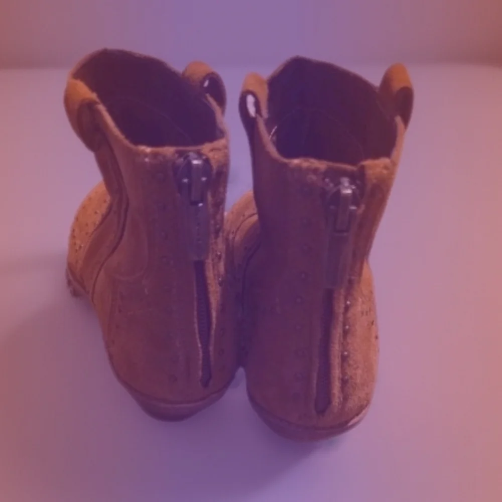 New without  tags Vince Camuto Tamera studded ankle boots in the cocoa bear Sz 8 - Picture 6 of 6